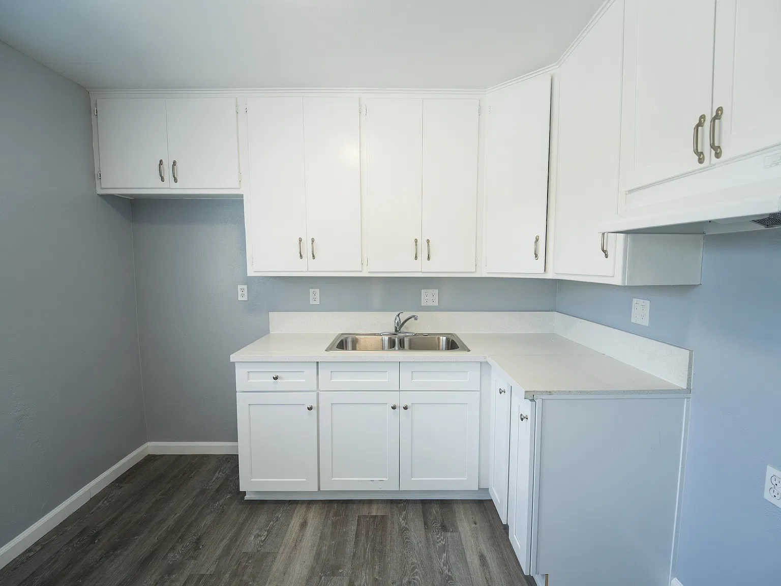 12642 Kalnor Ave — Photo 4