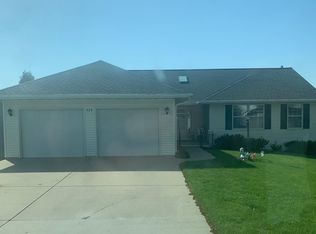 620 N Front St, De Pere, WI 54115