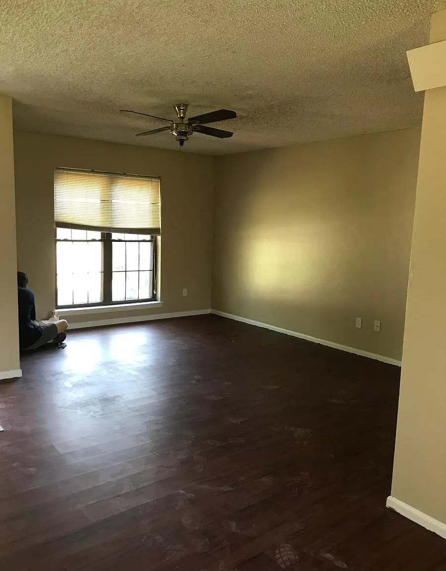 3 bed, 1212 sqft, $1,850 — Photo 2