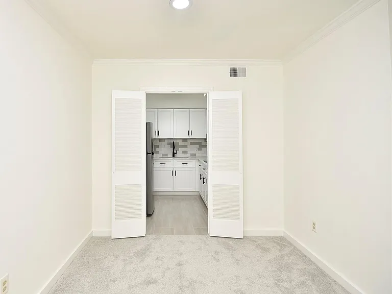 2600 Bellefontaine St #A21 — Photo 21