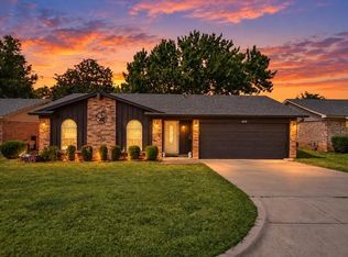 409 Arthur Dr, Hurst, TX 76053