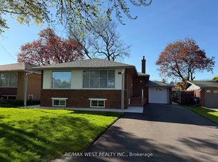10 Tynevale Dr #BASEMENT, Toronto, ON M9R 2B4