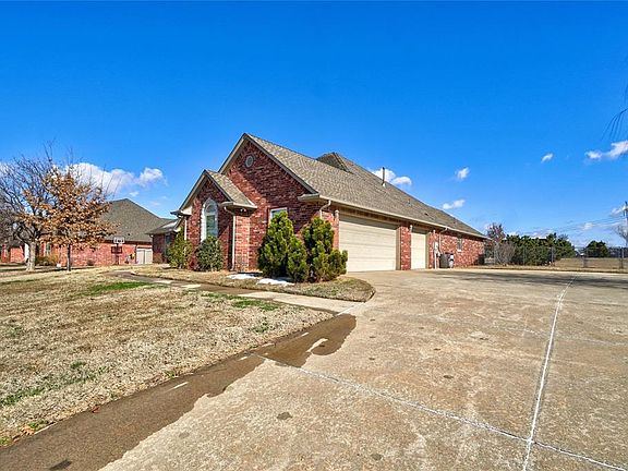 2nd image of 10624 Sundance Dr