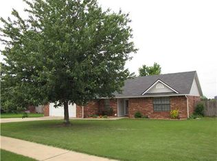2502 Dovie St, Springdale, AR 72762