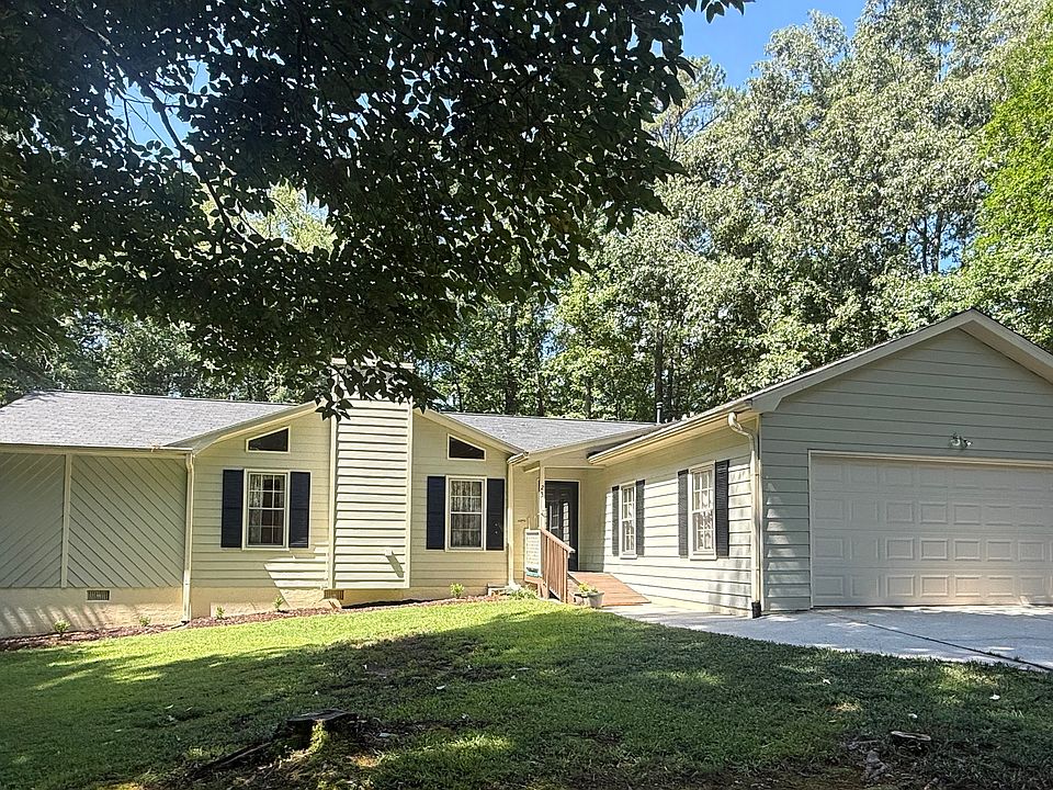 1st image of 25 Lynn Ct