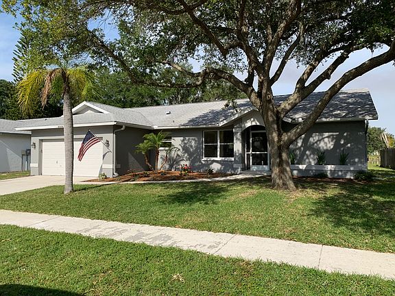 2nd image of 2193 Cork Oak St E
