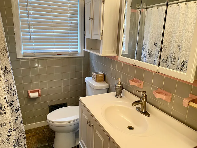 Fountain Dr SW — Photo 10