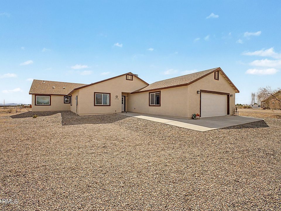 1st image of 2938 S WICKENBURG Road