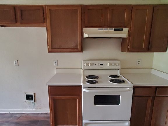 5th image of 2418 Skyline Dr