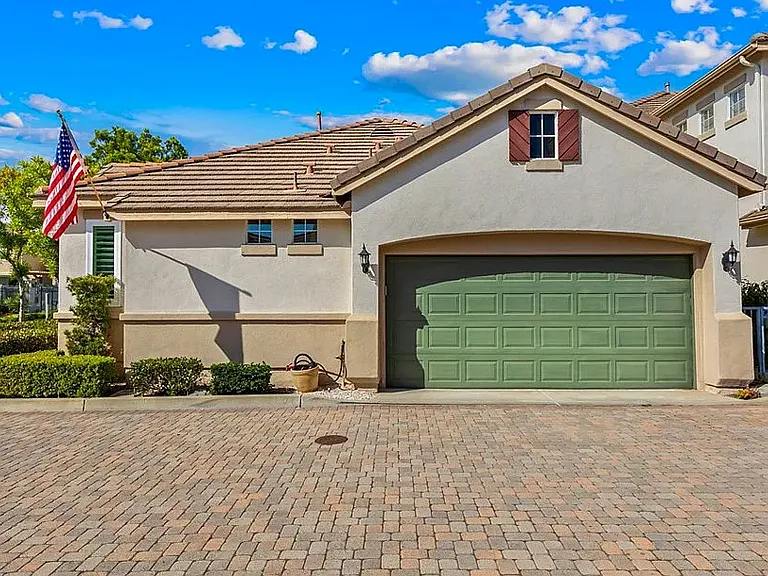 42 Seacountry Ln — Photo 26