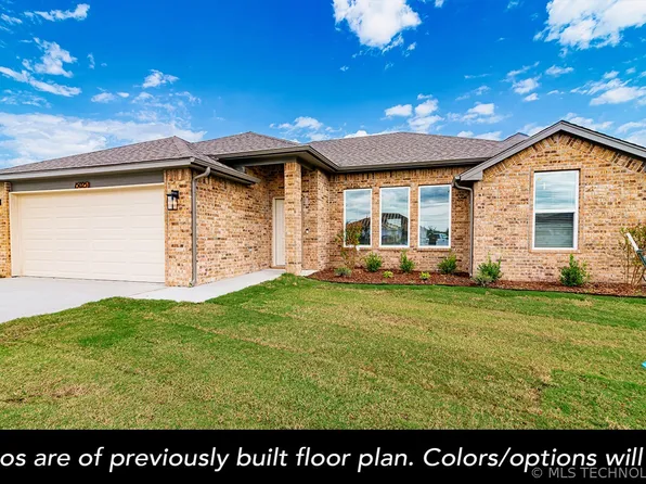 100 S 26th St E, Collinsville, OK 74021