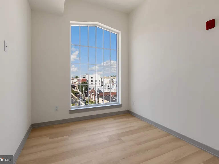 689 N Broad St #203 — Photo 10