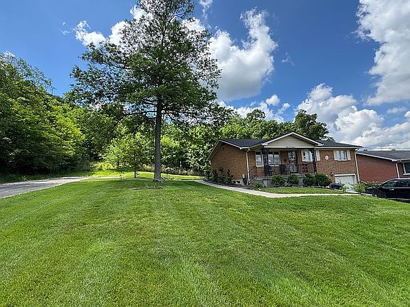 View  front corner of lot