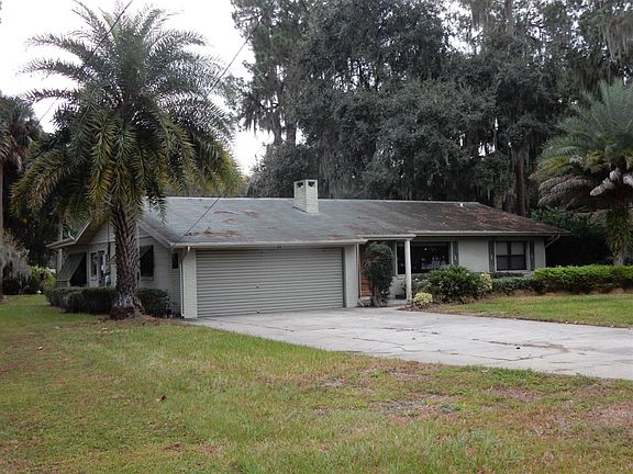 3rd image of 705 Lakeshore Dr