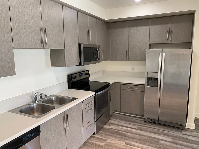 Now Leasing @ Archwood Court Apartments — Photo 17