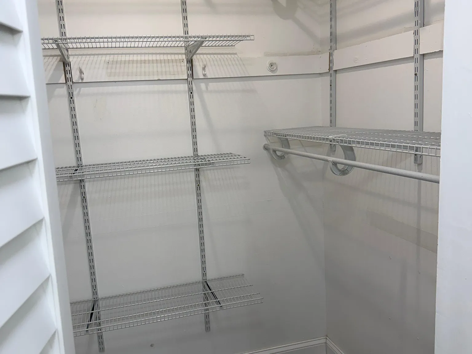2 bed, 1032 sqft, $1,799 — Photo 4