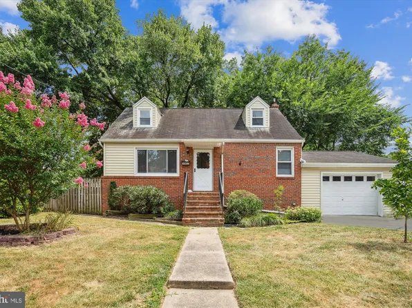 5007 Delaware St, College Park, MD 20740