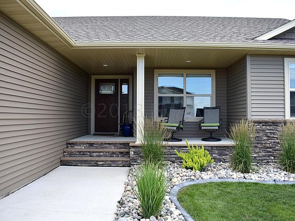 3rd image of 1078 Wildflower Ln W