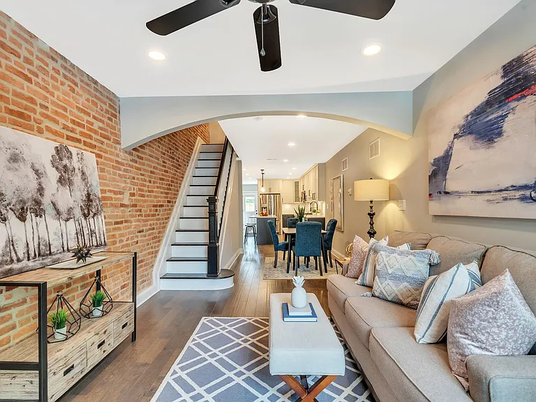 2509 Fleet St — Photo 3