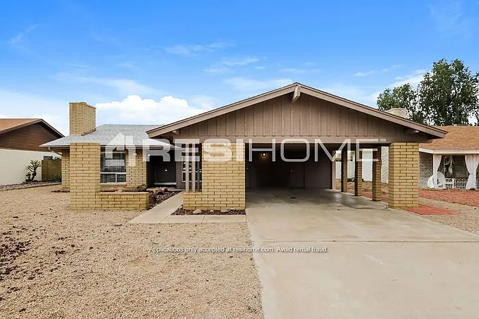 4613 W Butler Dr — Photo 1