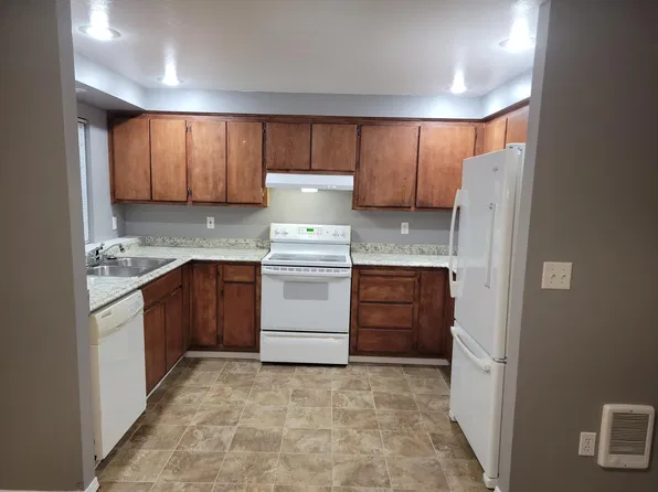 3222 Rucker Ave APT C, Everett, WA 98201