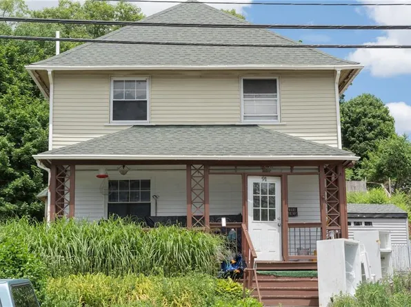 91 Roger Williams Ave E, Rumford, RI 02916