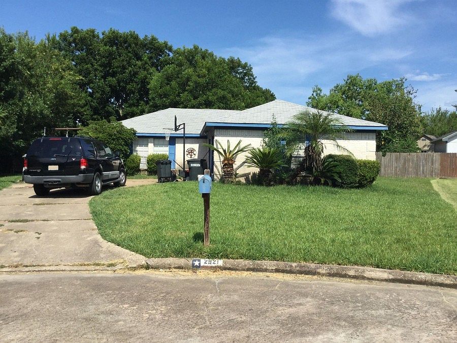 1st image of 2921 Marlin Ct