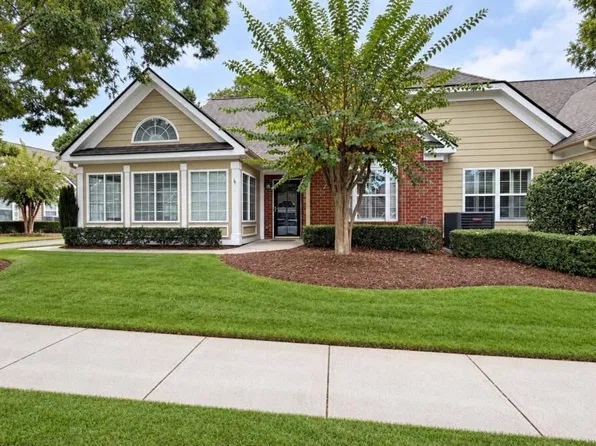 2104 Sweet Apple Cir, Alpharetta, GA 30004