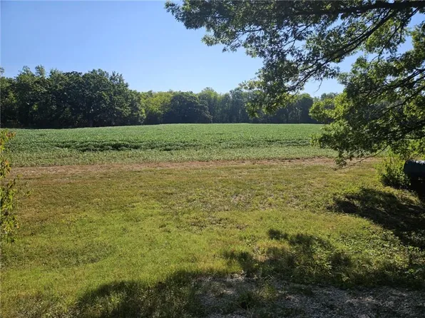 W 54th Hwy, Fort Scott, KS 66701
