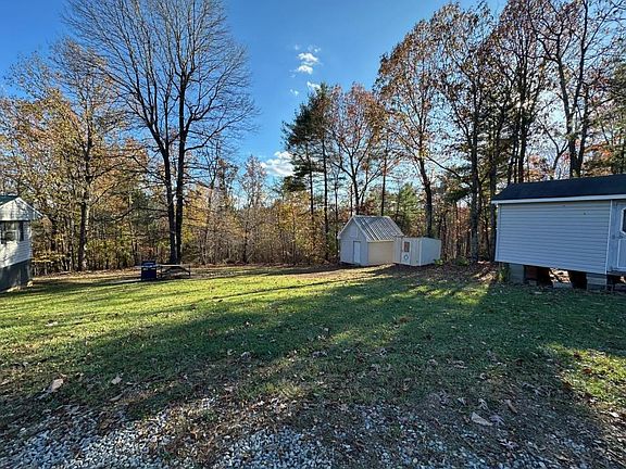 2nd image of 644 Hatchet Creek Ln