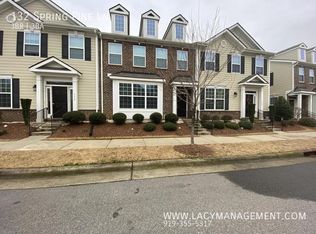 132 Spring Pine Ln, Holly Springs, NC 27540