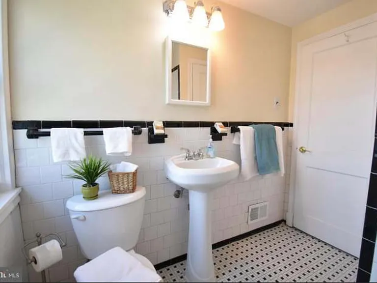 1237 Walker Ave — Photo 6