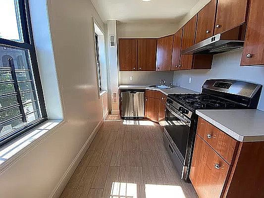 3rd image of 6850 Burns St APT F2