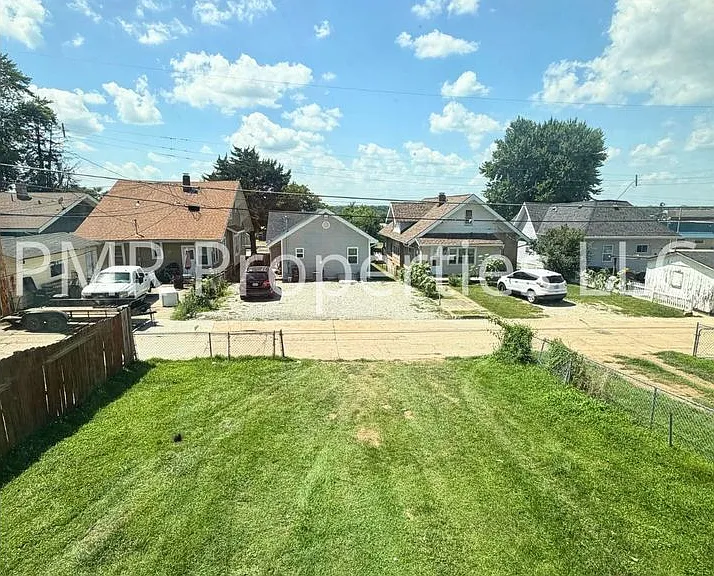 3906 Terrace Ave — Photo 11