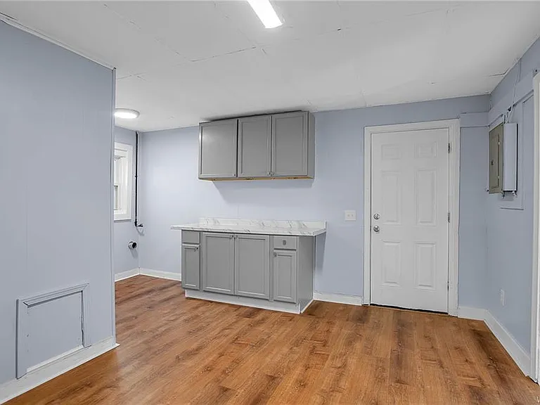 147 Gorton St — Photo 15