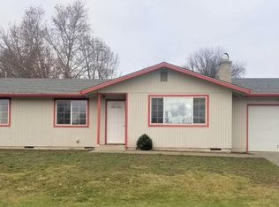 190 NW Blossom Dr, Grants Pass, OR
