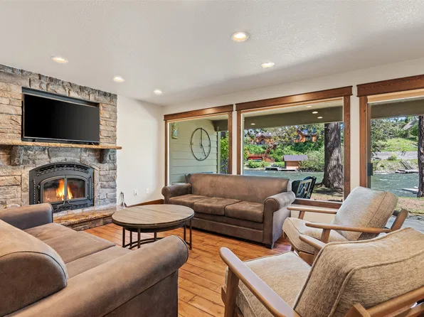 270 Bridge St #2, Bigfork, MT 59911