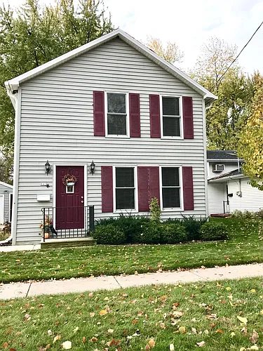 643 Reid St Photo 1