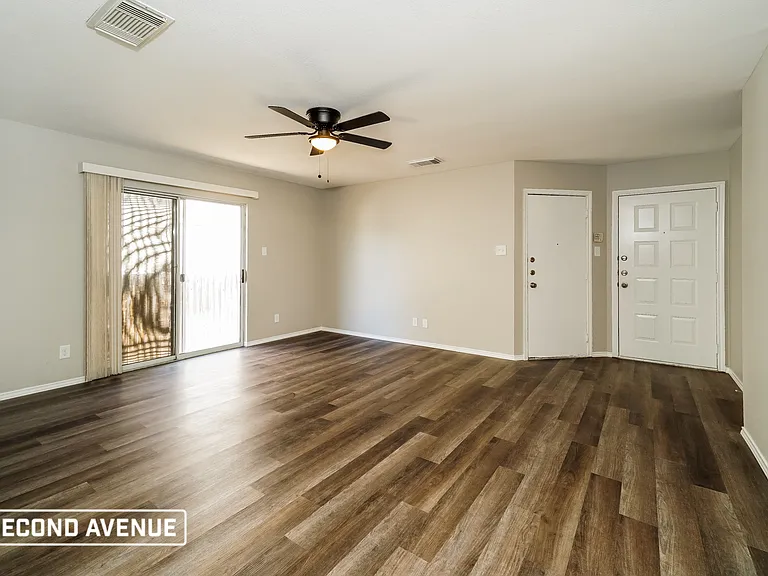 9410 Fulwood Trl — Photo 7