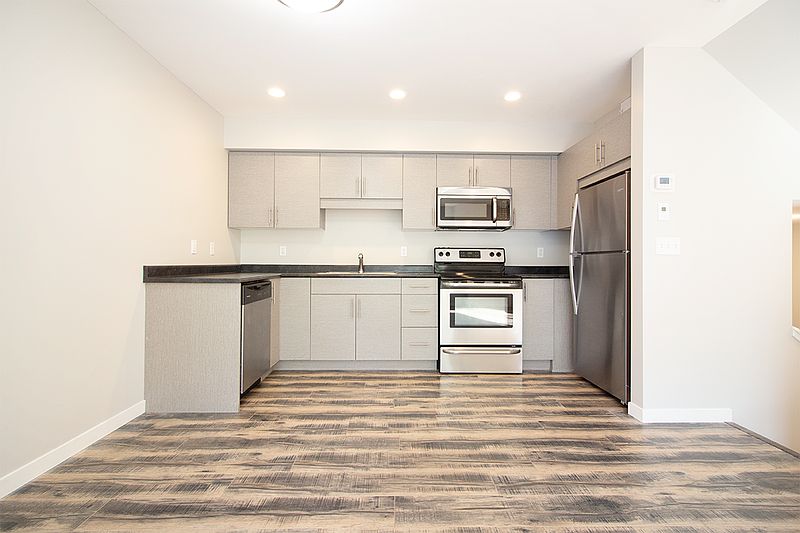 Winnipeg Townhouse for rent - 2 Bedrooms — photo 2