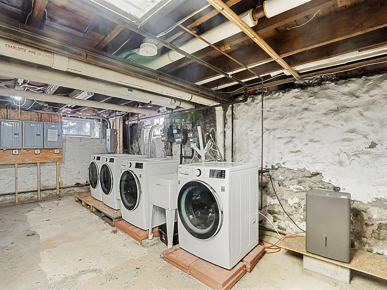 21 Wenham St #2 — Photo 22