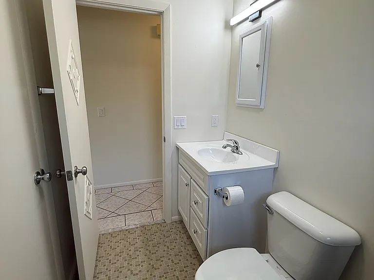 209 Phoenetia Dr — Photo 31