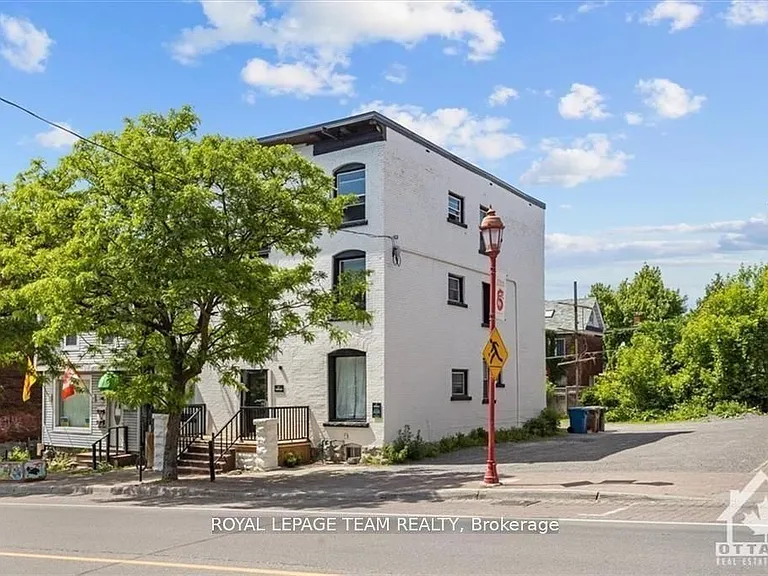 883 Somerset St W #6 — Photo 1