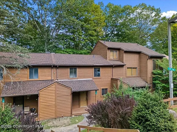 337 Crewe Ct #337, Bushkill, PA 18324