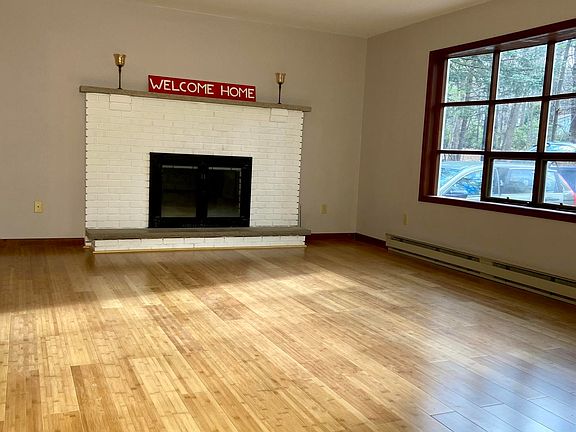 4th image of 184 Longwoods Dr
