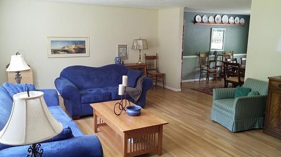 3rd image of 3637 Wildwood Dr