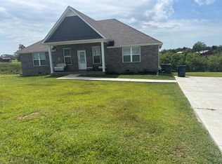 53 David Ln, Lafayette, TN 37083