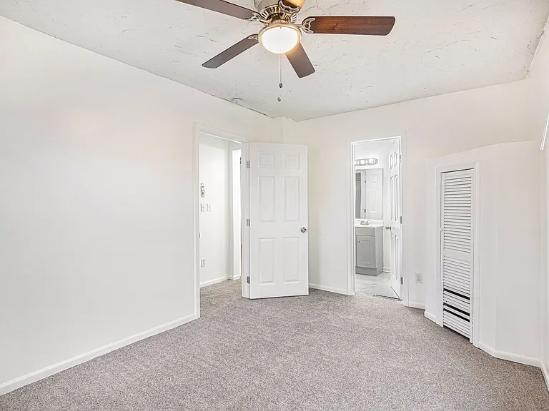 1208 S Mayview Ave — Photo 9