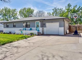 45 Rambler Rd, Hutchinson, KS 67502