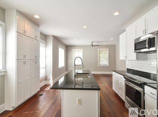 78 Bogard St, Charleston, SC 29403